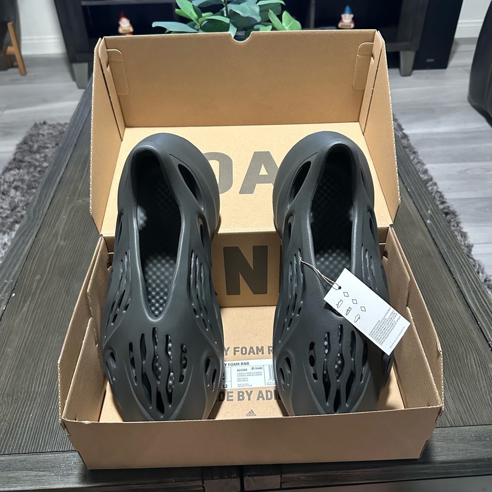 Yeezy Foam Runner Onyx- 12 (NWT)